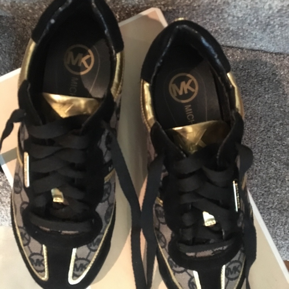 Michael Kors shoes - Picture 4 of 7